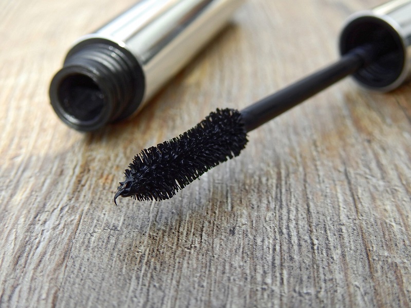 Wibo Cosmetics Queen Size Mascara Review
